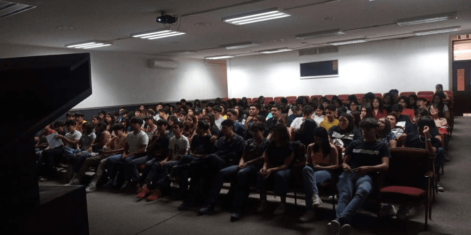Forjando lazos: Bienvenidos a UANE Torreón, donde la inducción se convierte en un camino de integración y pertenencia para nuestros nuevos alumnos.