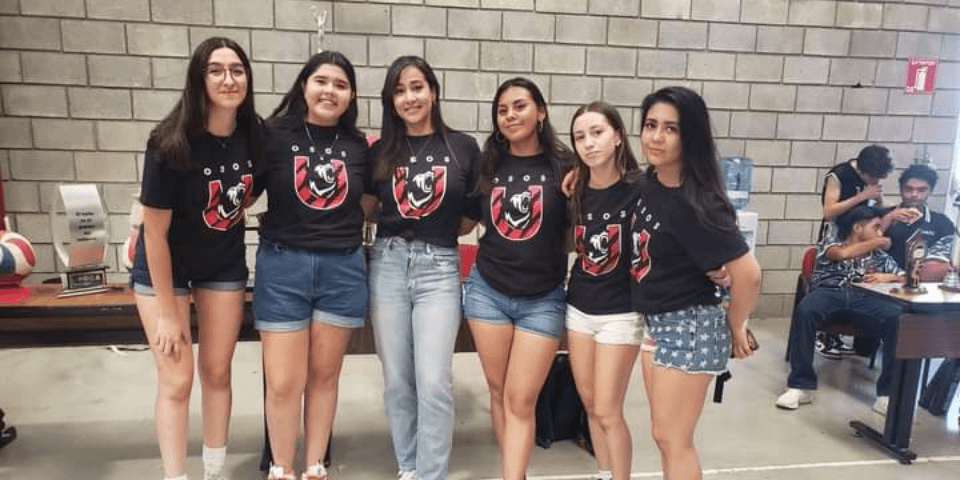 En UANE Torreón, la cultura y el deporte se fusionan para crear una experiencia educativa única. Mientras regresamos a clases, abramos nuestras mentes a nuevas perspectivas y celebremos juntos la diversidad que enriquece nuestra comunidad. ¡Que este semestre esté lleno de aprendizaje y amistad!